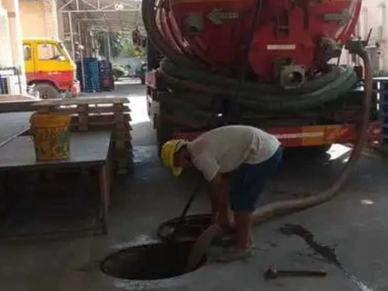 荆州沙市专业疏通清洗大型下水道抽粪吸污，箱涵清理